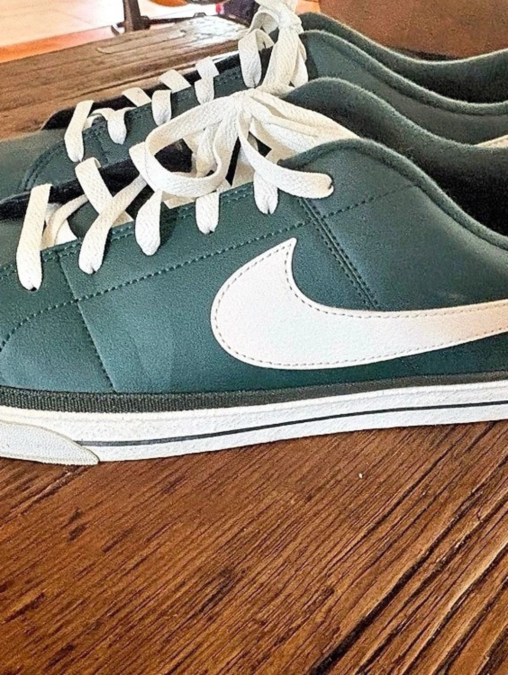 Never worn Nike Court Royale Next Nature Green & White US 14 Sneakers